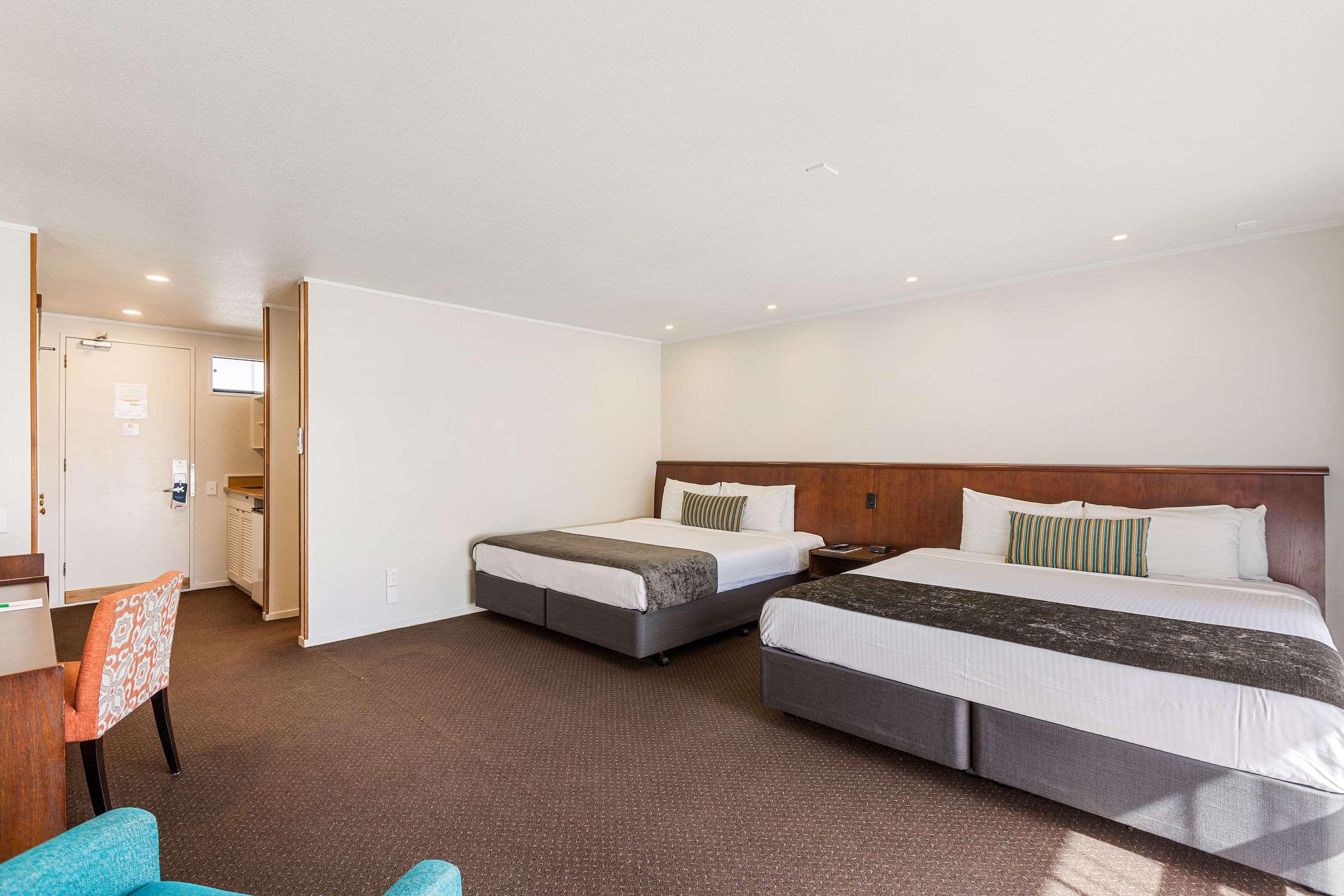 Quality Hotel Lincoln Green Auckland Bagian luar foto